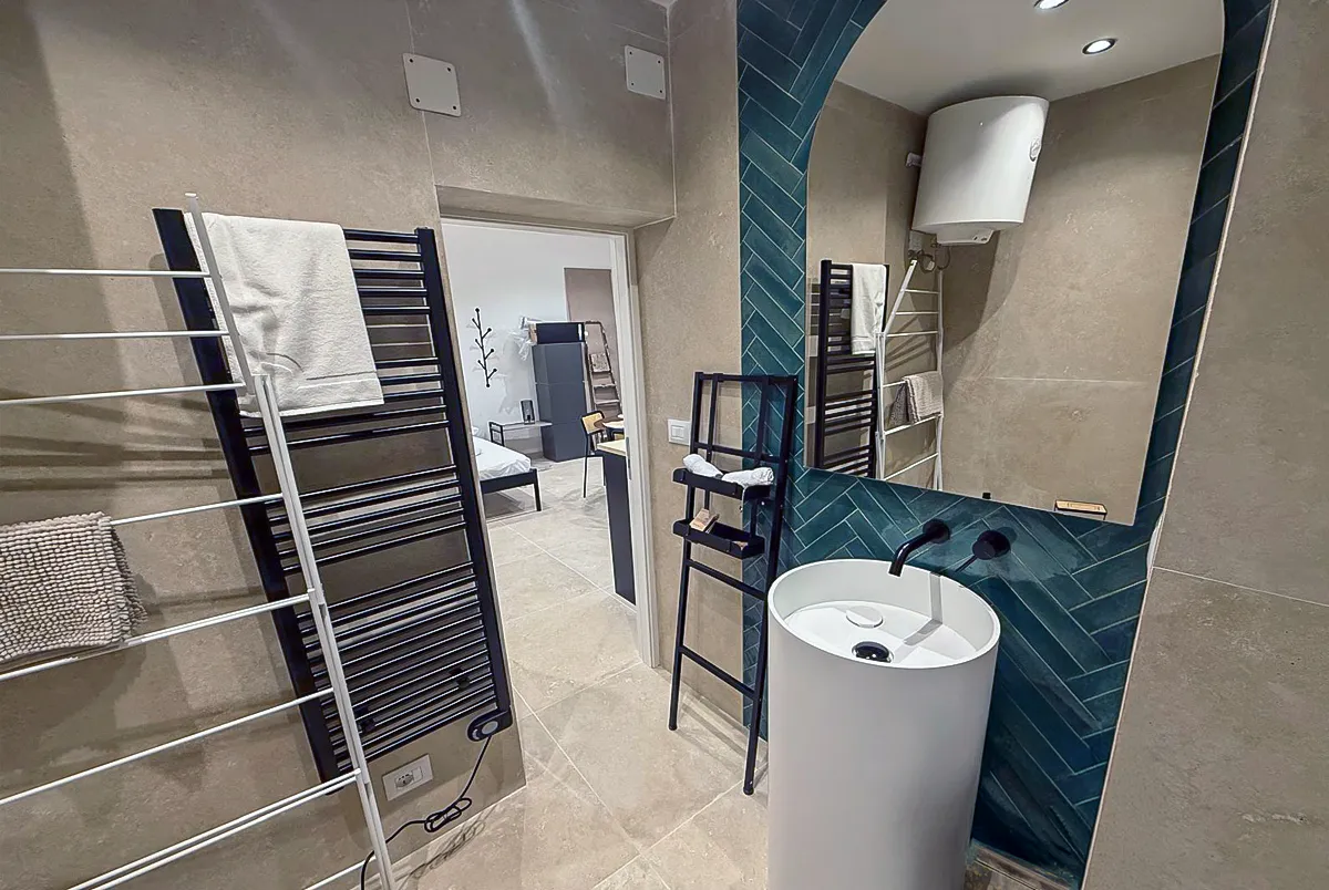 UNITÀ IMMOBILIARE IN CENTRO STORICO - Gallery